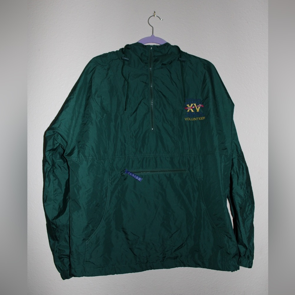 Disney 2008 Marathon weekend volunteers jacket/windbreaker